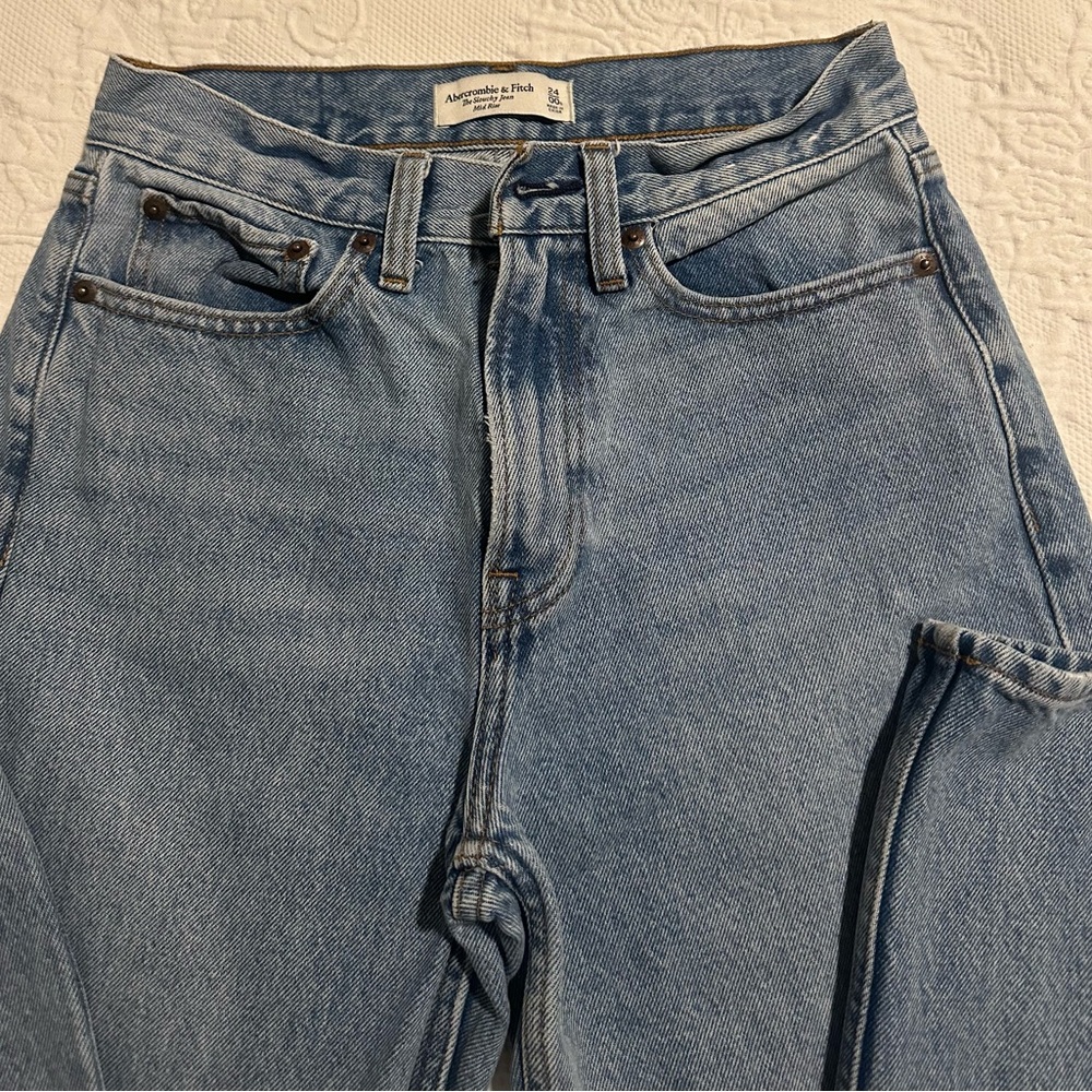 Abercrombie & Fitch Women's Light Blue Mid Rise Jeans